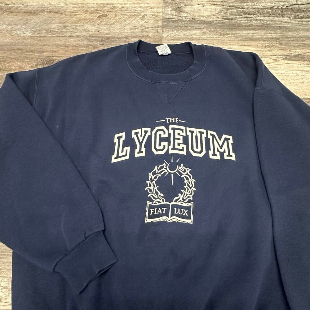 Vintage Russell Athletic Lyceum University  Wreath Graphic Mens 2XL Sweatshirt‎